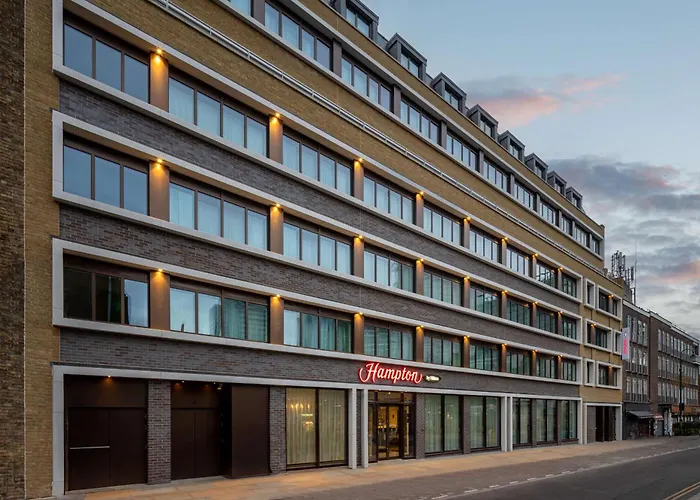 Hampton By Hilton London City